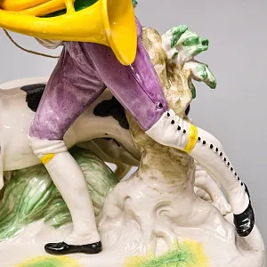 Антикварная Фарфоровая статуэтка «Псовая охота»,  VOLKSTEDT Германия, 1915 - 1934 годы. 