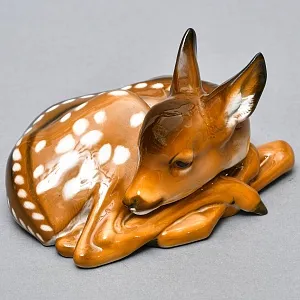 Коллекционная Фарфоровая статуэтка «Лежащий Олененок», ROSENTHAL Германия, 1943 - 1946 годы. 