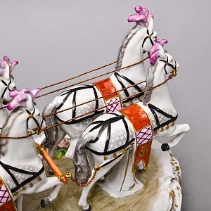 Редкость! Большая Фарфоровая статуэтка «КАРЕТА», SITZENDORF Германия, середина ХХ века.