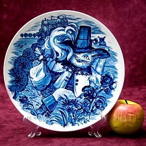 Коллекционная Тарелка - Блюдо «КОТ В САПОГАХ» Фарфор, MEISSEN / МЕЙСЕН Германия -1980 год.