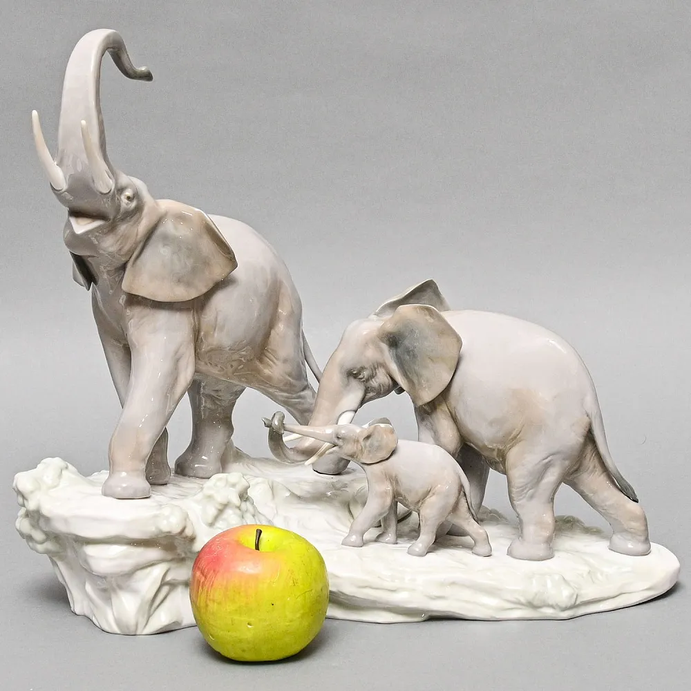 Редкая Коллекционная Фарфоровая Статуэтка «Слоны - Семья», Lladro, Испания -1977 год.