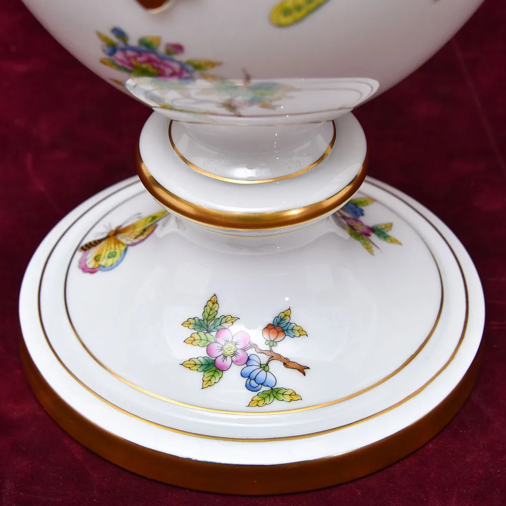 Большой Фарфоровый Вазон - Ваза с крышкой из коллекции «Victoria», HEREND Венгрия.