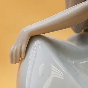 Фарфоровая Статуэтка «Телефонный Разговор» Lladro, Daisa, Испания - 1987 год.