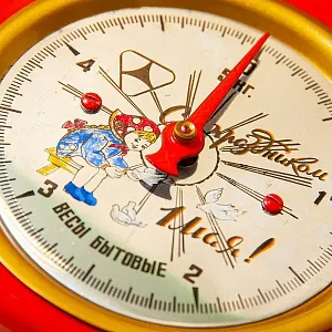 Редкость! Винтажные Бытовые Кухонные Весы «1 -е МАЯ» на 5 кг., Тюмень, СССР -1977 год.