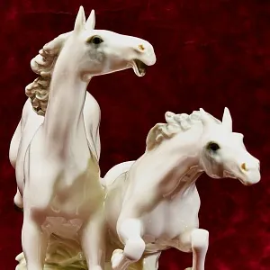 Коллекционная Фарфоровая Статуэтка «БЕГУЩИЕ ЛОШАДИ», Hutschenreuther,  Германия, 1968-1970 гг.