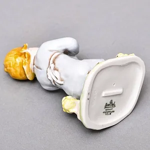 Коллекционная статуэтка «Мальчик с цыплятами», Фарфор ROSENTHAL Германия, первая половина ХХ века. 