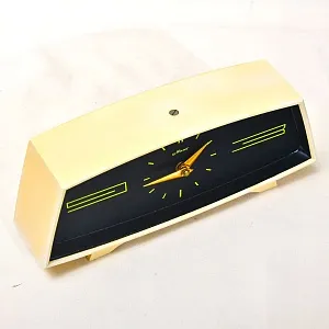 Винтажные Настольные Механические Часы «Маяк» СССР -1965 год.