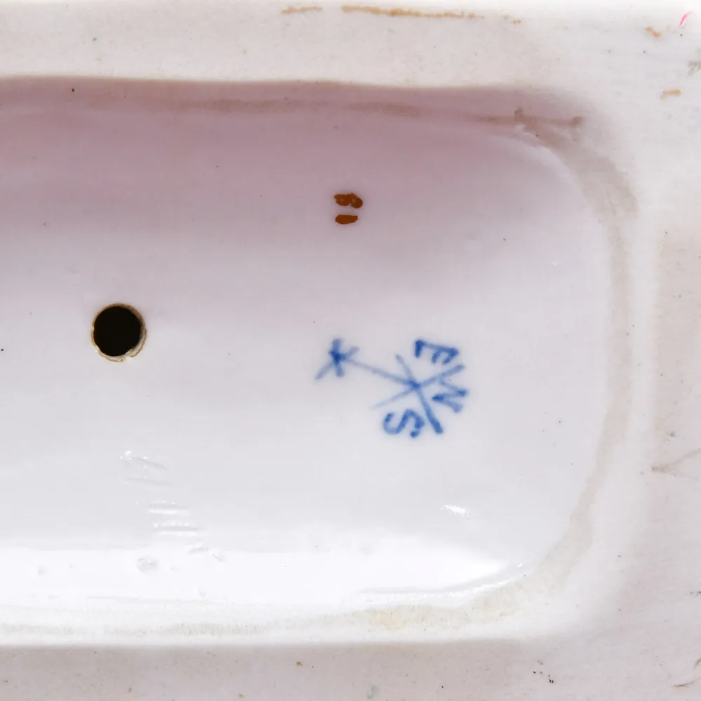 Коллекционная Фарфоровая статуэтка «Восточный Паж», Karl Ens Германия, первая половина ХХ века.