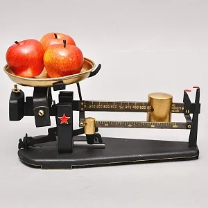 Редкость! Чугунные Бытовые Весы Повышенной точности до 2 кг. МВЗ СССР -1954 год.