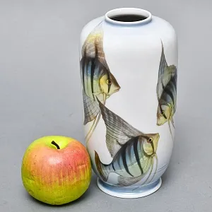 Коллекционная Фарфоровая ваза «Аквариумные рыбки. Скалярии», ROSENTHAL Германия.