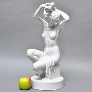 РЕДКОСТЬ! Большая Фарфоровая статуэтка «Обнаженная купальщица», Herend Венгрия.