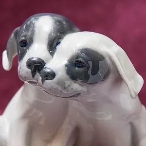 Фарфоровая Статуэтка Собаки - «Два щенка» ROYAL COPENHAGEN,  Дания 1969 -1974 года.