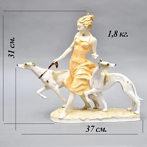 Коллекционная Фарфоровая статуэтка «Девушка с собаками - левретками», Hutschenreuther Германия.