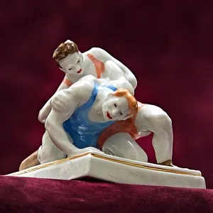 Авторская Коллекционная Фарфоровая Статуэтка «Борцы», ДФЗ Дулево СССР -1959 год. 