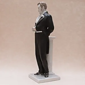 Коллекционная Фарфоровая статуэтка «Артист Норцов в роли Евгения Онегина», ЛФЗ СССР, 50-е гг.