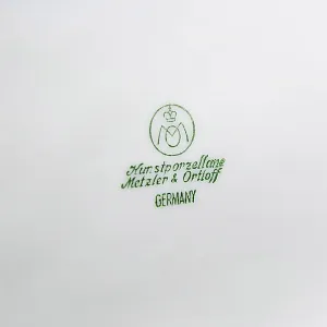 Коллекционная Фарфоровая Статуэтка Пттцы - «Летящая чайка», Metzler & Ortloff. Германия середина ХХ века.