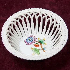 Фарфоровая Розетка - Вазочка - Конфетница «VICTORIA», HEREND Венгрия, вторая половина ХХ века. 