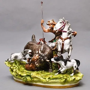Антикварная Фарфоровая статуэтка «ОХОТА НА БЫКА», Scheibe-Alsbach Германия, первая половина ХХ века. 
