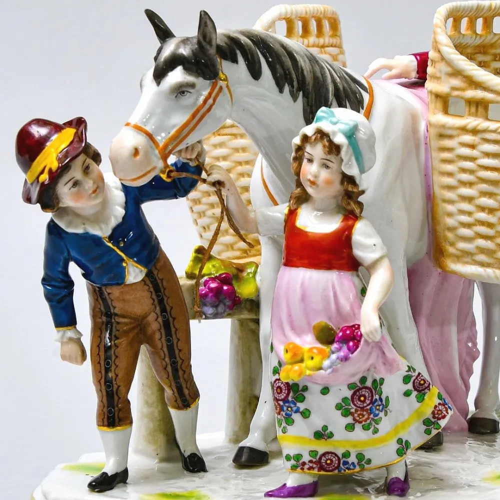 Антикварная Статуэтка - Салфетница «Дети и мул», фарфор SITZENDORF, Германия 1884 - 1902 годы.