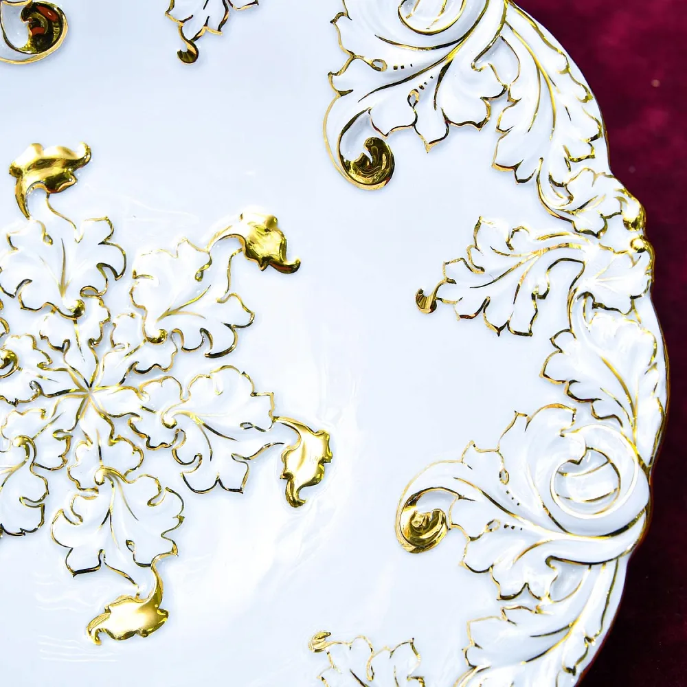 Сервировочное Фарфоровое Блюдо - Тарелка «ЗОЛОТЫЕ ЛИСТЬЯ», MEISSEN Германия -1968 год.