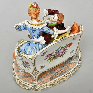 Коллекционная Фарфоровая статуэтка «Признание в любви», SP Dresden Германия.