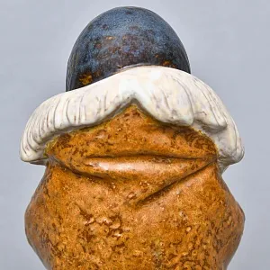 Фарфоровая Статуэтка «Девочка эскимос. Арктическая зима», Грес Lladro, Испания.