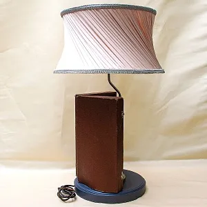 Дизайнерская Электрическая Настольная Лампа Светильник «Труба в Кофре» - 1965г».