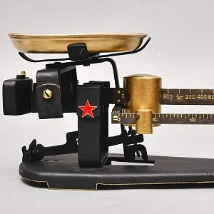 Редкость! Чугунные Бытовые Весы Повышенной точности до 2 кг. МВЗ СССР -1954 год.