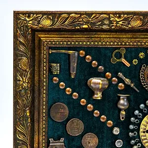 Настенное Коллекционное Панно - Картина «Старинная Мелочёвка». Россия конец XIX  начало ХХ века.