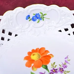 Сервировочная Тарелка - Блюдо - Сухарница «Мейсенский цветок», Фарфор MEISSEN, Германия.