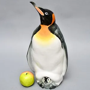 Большая Фарфоровая статуэтка Птицы - «ПИНГВИН С ПИНГВИНЕНКОМ», Hutschenreuther Германия.