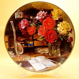 Коллекционная Тарелка «Натюрморт на секретере» Фарфор, Royal MOSA, Голландия -1989 год.