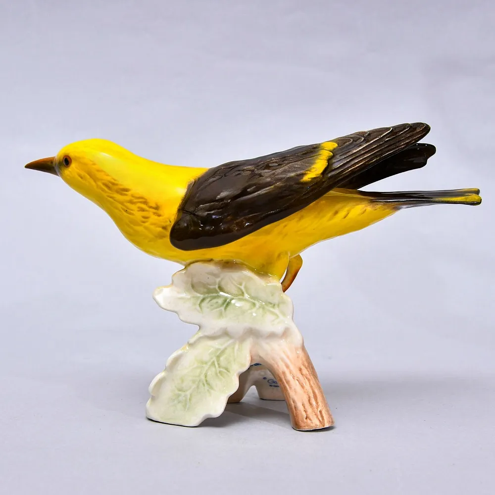 Коллекционная Фарфоровая статуэтка «Птица. ИВОЛГА», GOEBEL Германия, 1972 - 1979 годы.