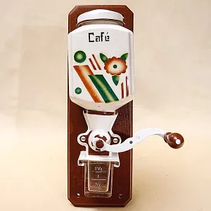 Старинная Настенная Ручная Механическая Кофемолка «IDEAL» Бельгия.