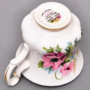 Коллекционная Фарфоровая Кофейная пара «Сбор урожая маков», ROYAL ALBERT Англия.