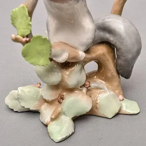 Коллекционная Фарфоровая статуэтка «Белка. Соня», Lladro / Лядро Испания.