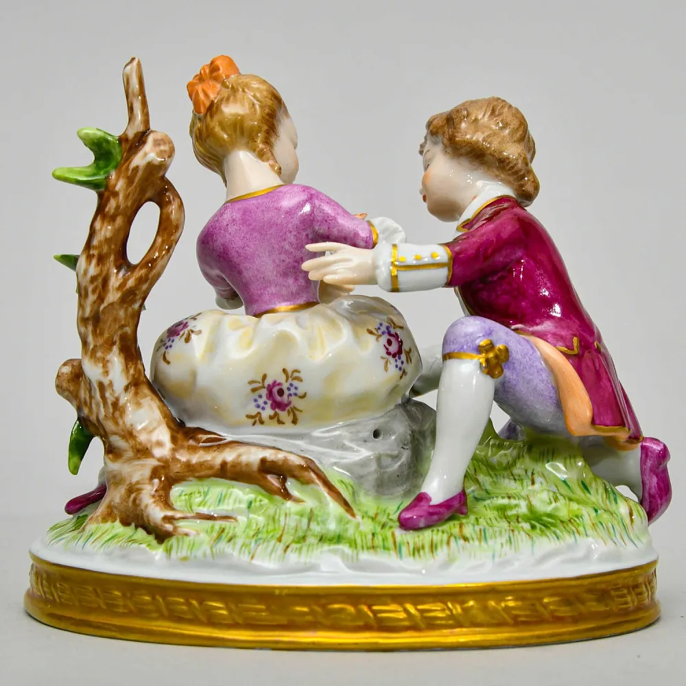 Коллекционная Фарфоровая статуэтка «Дети, Первое свидание», Unterweissbach Германия, 1958 - 1976 годы.