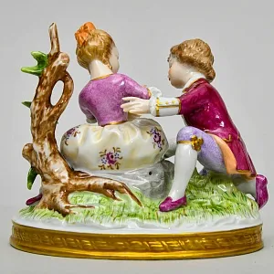 Коллекционная Фарфоровая статуэтка «Дети, Первое свидание», Unterweissbach Германия, 1958 - 1976 годы.
