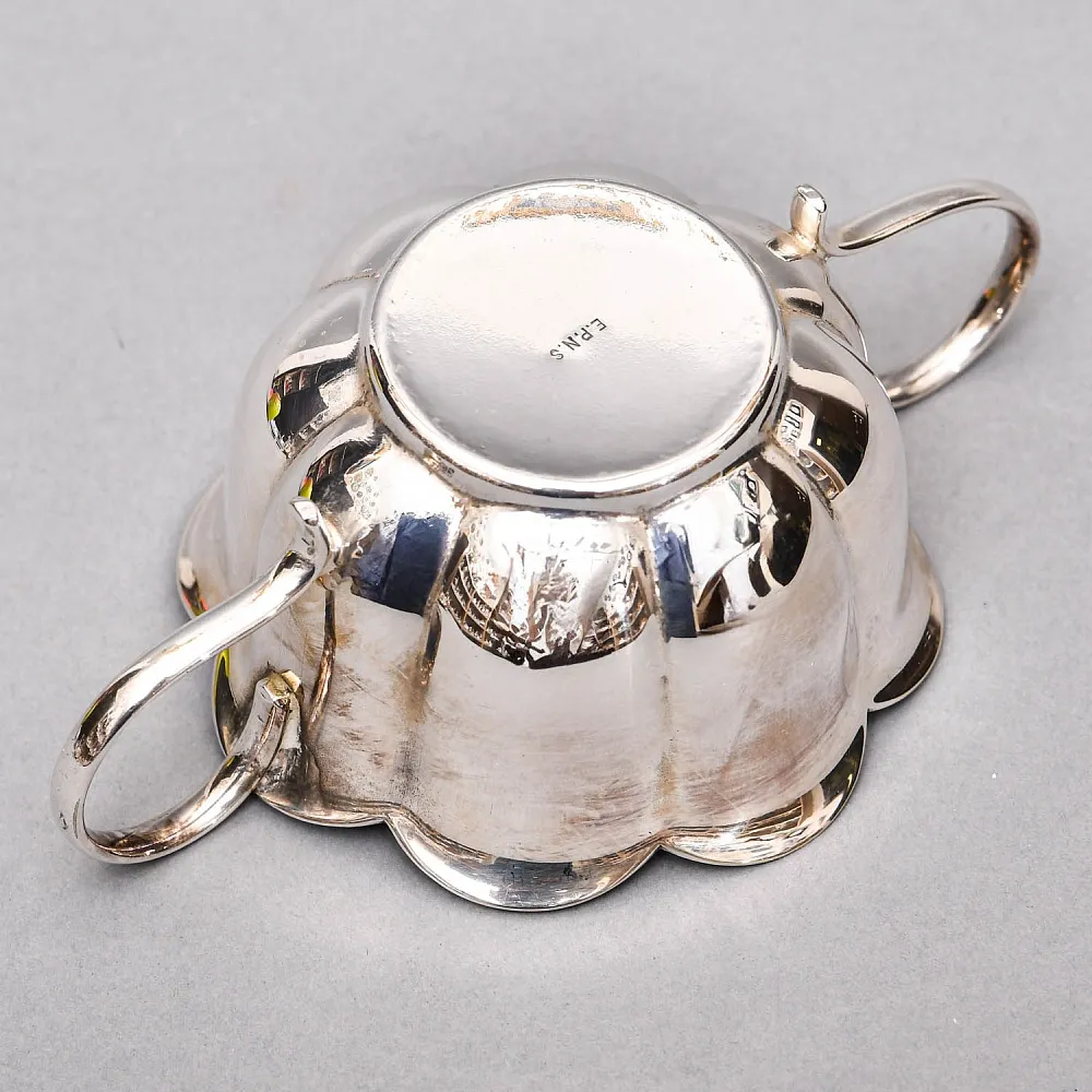 Винтажный Набор из 3х предметов - Сахарница и молочник на подносе, Англия - середина ХХ века.