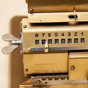 «Золотой Калькулятор» - Арифмометр - Механическая Счётная Машинка «ФЕЛИКС» СССР.