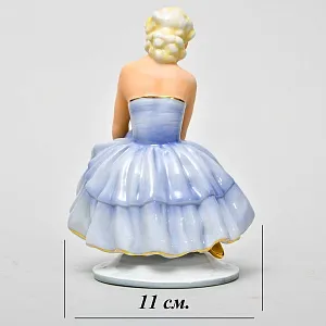 Коллекционная Фарфоровая Статуэтка «Балерина поправляющая пуанту», FASOLD&STAUCH Германия.