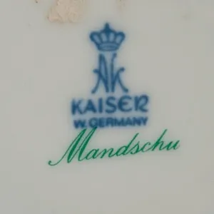 Коллекционная Ваза из серии «Манчжурия» KAISER Германия Н-28см.