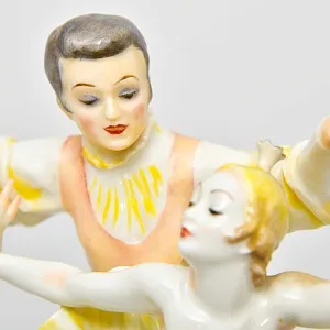 Коллекционная Фарфоровая Статуэтка «Танец из балета «СПЯЩАЯ КРАСАВИЦА», Hutschenreuther Германия.