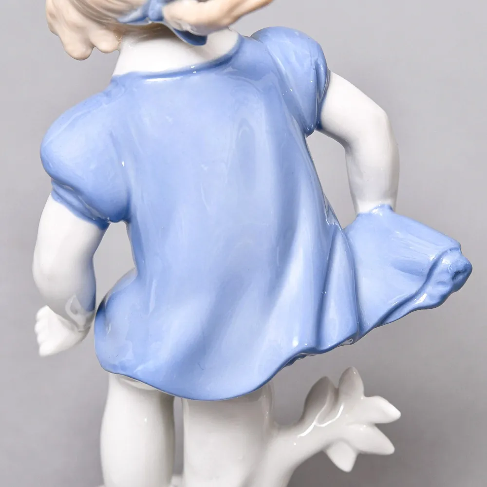 Парные Фарфоровые статуэтки «Дети. Мальчик и Девочка», Wagner & Apel Lippelsdorf Германия, 1949 - 1951 годы. 