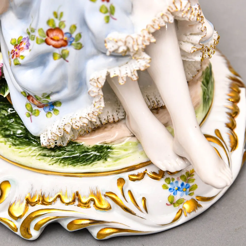 Коллекционная Фарфоровая Статуэтка «Материнство. Мать и Дитя», SANDIZELL PORCELAIN Германия.