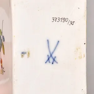 Коллекционная Фарфоровая Чайница - Баночка с крышкой «Букет», MEISSEN Германия ХХ век.