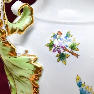 Большой Фарфоровый Вазон - Ваза с крышкой из коллекции «Victoria», HEREND Венгрия.