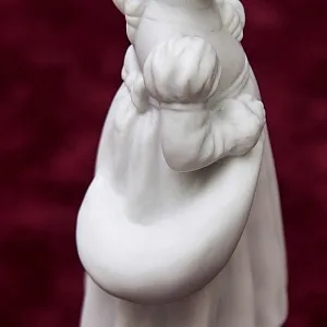 Коллекционная Авторская Статуэтка «Моя Лисичка» из серии «Детский Утренник», фарфор ИФЗ, Россия.