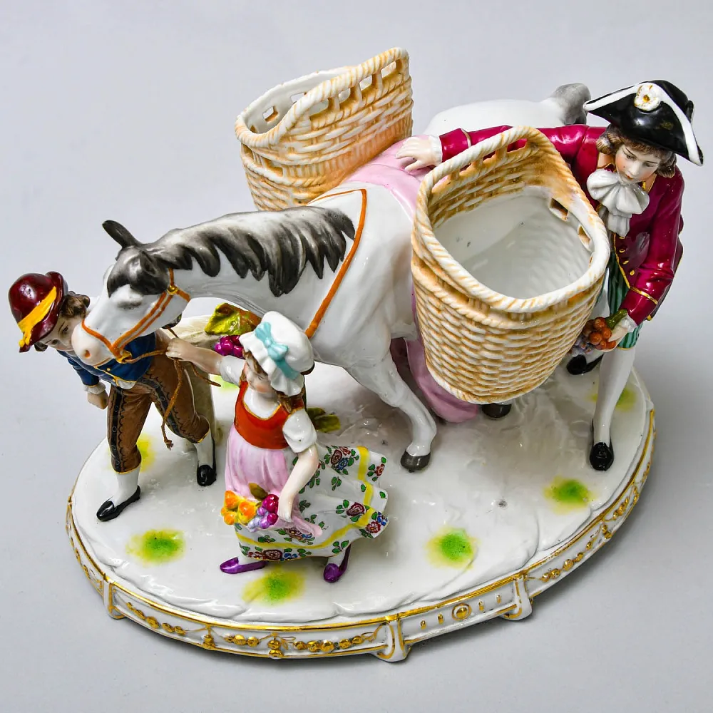 Антикварная Статуэтка - Салфетница «Дети и мул», фарфор SITZENDORF, Германия 1884 - 1902 годы.
