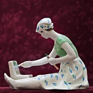 Редкая! Коллекционная Авторская Фарфоровая статуэтка «На Этюдах», ДФЗ - Дулево, СССР 50 гг. 